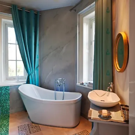 Oda ve Kahvaltı La Venise Au Chateau De Saint-andre