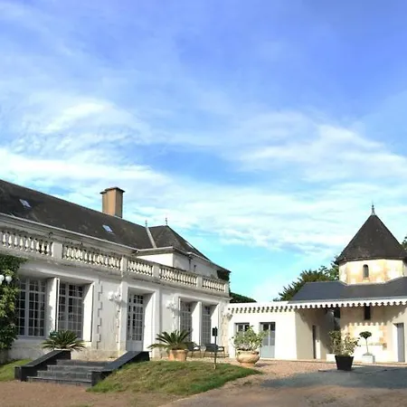 Oda ve Kahvaltı La Venise Au Chateau De Saint-andre 3*