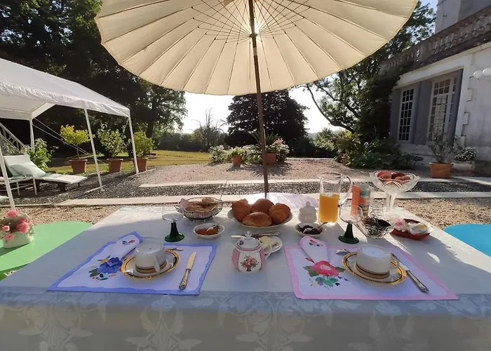 La Venise Au Chateau De Saint-andre Frühstückspension